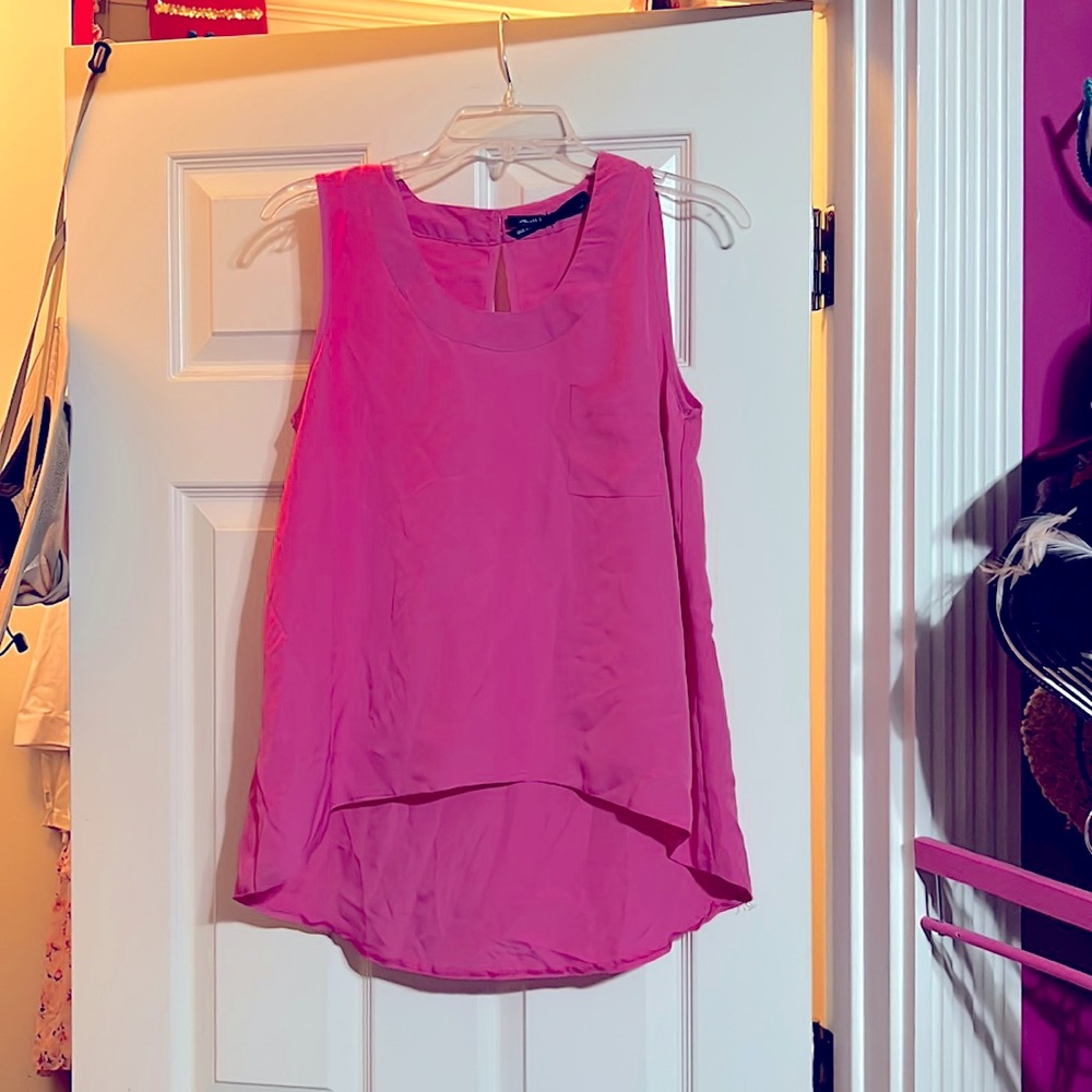 Cute pink top